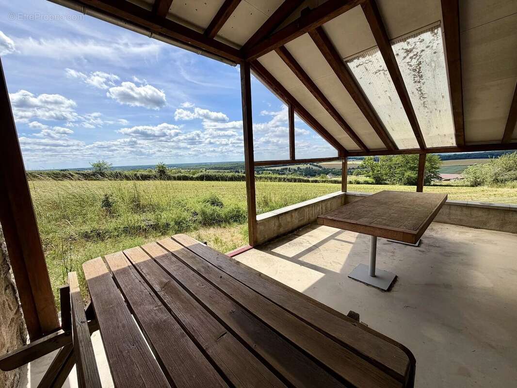 Grand ensemble, entièrement isolé avec 1,4 hectare à vendre près de Remilly - photo 57