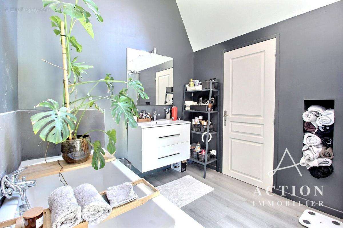 Maison à LYS-LEZ-LANNOY