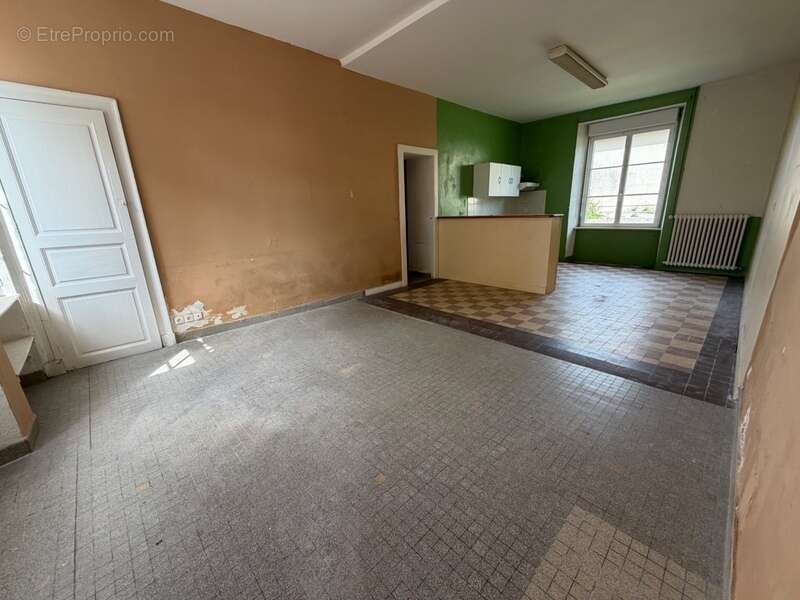 Appartement à SOULLES