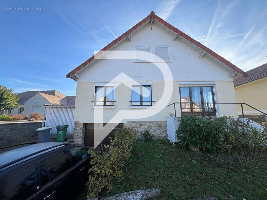 Maison à BALLANCOURT-SUR-ESSONNE