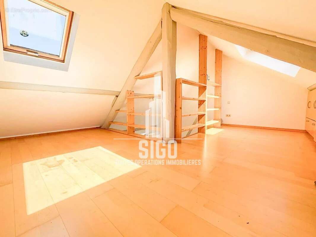 Maison à BELLEGARDE