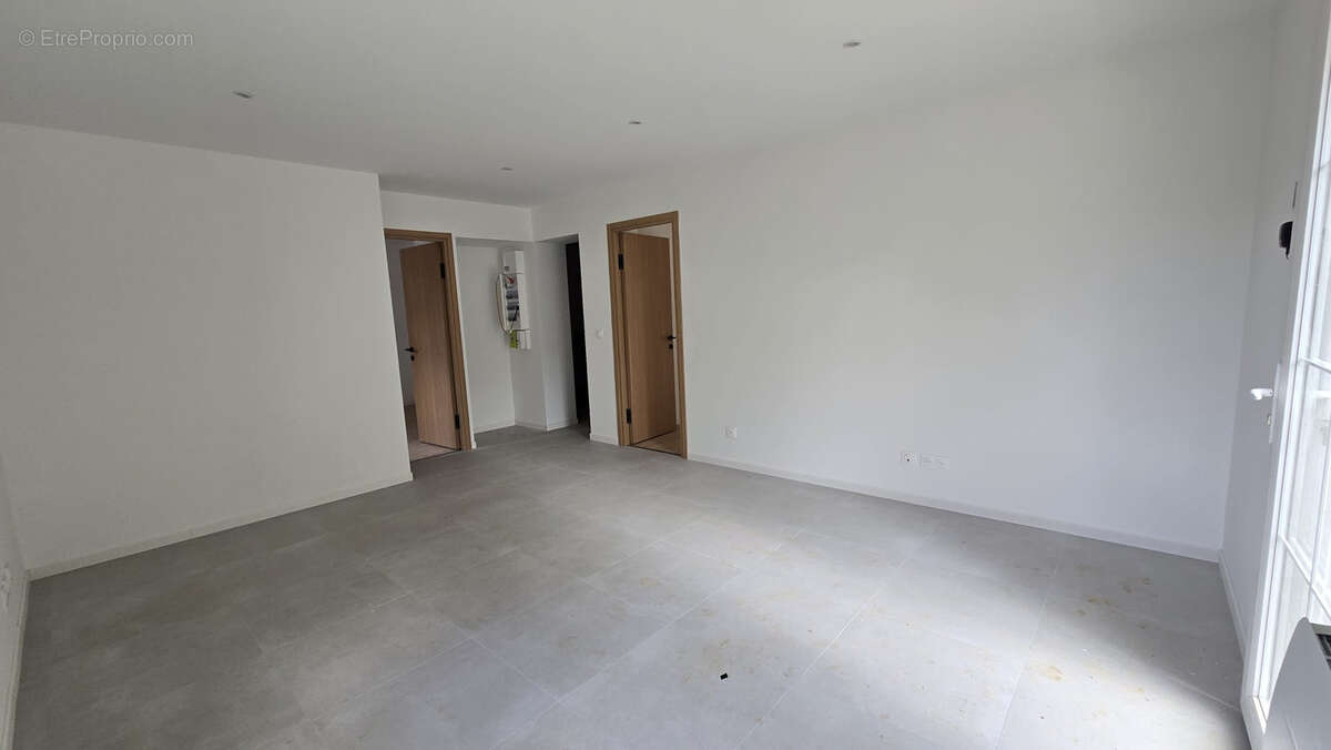 Appartement à LIMOURS