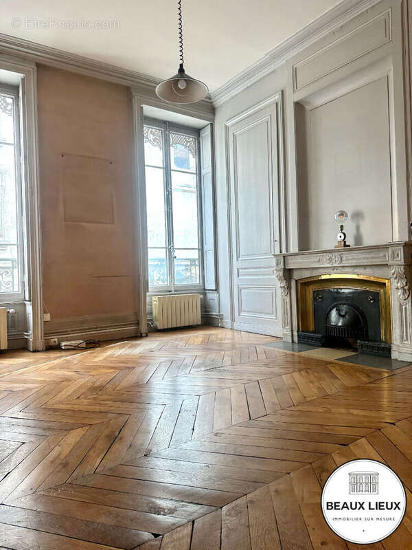 Appartement à LYON-6E