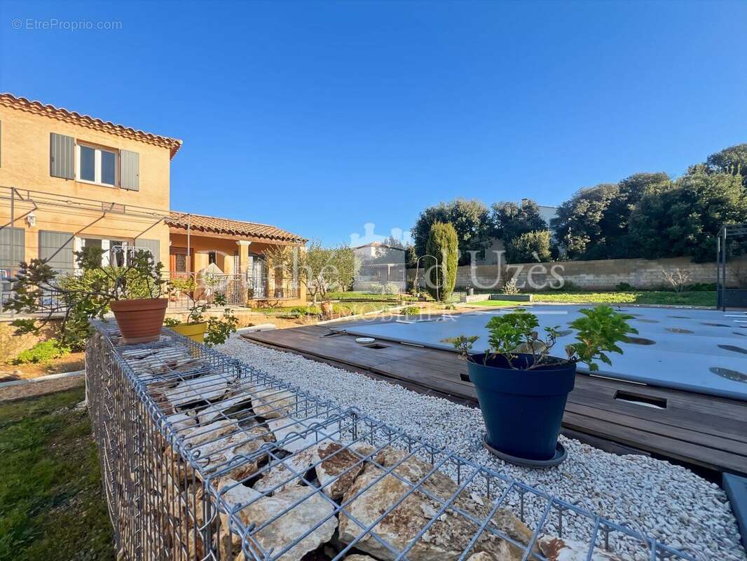 Photo 2 - Maison à UZES