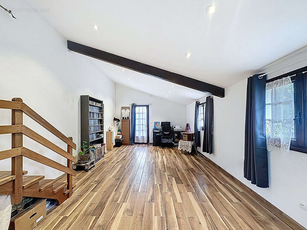 Maison à PESSAN