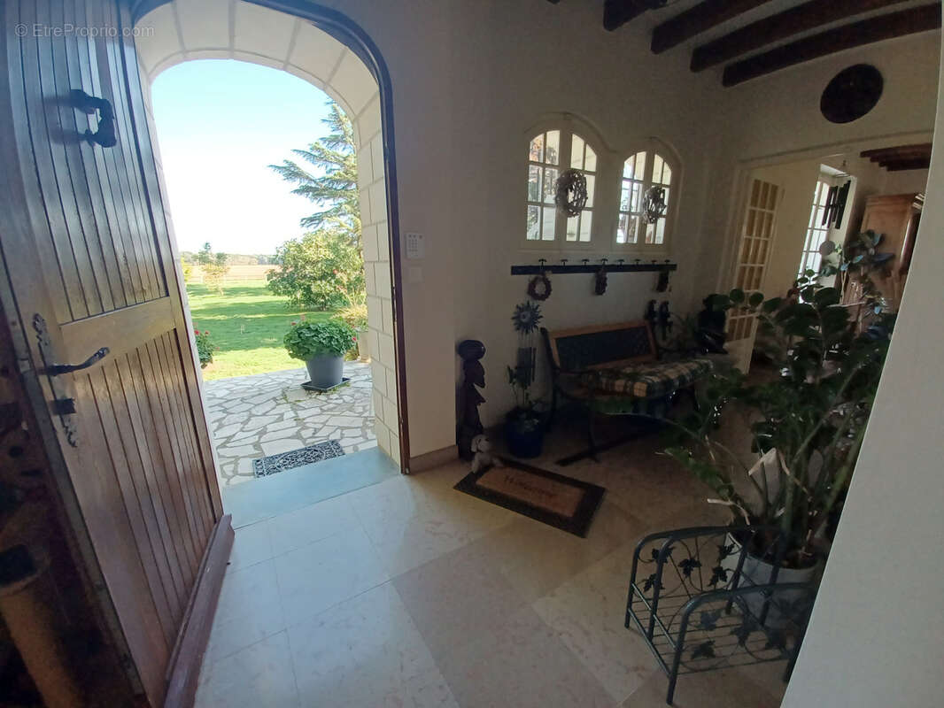 Maison à SAINT-MARTIN-DES-CHAMPS