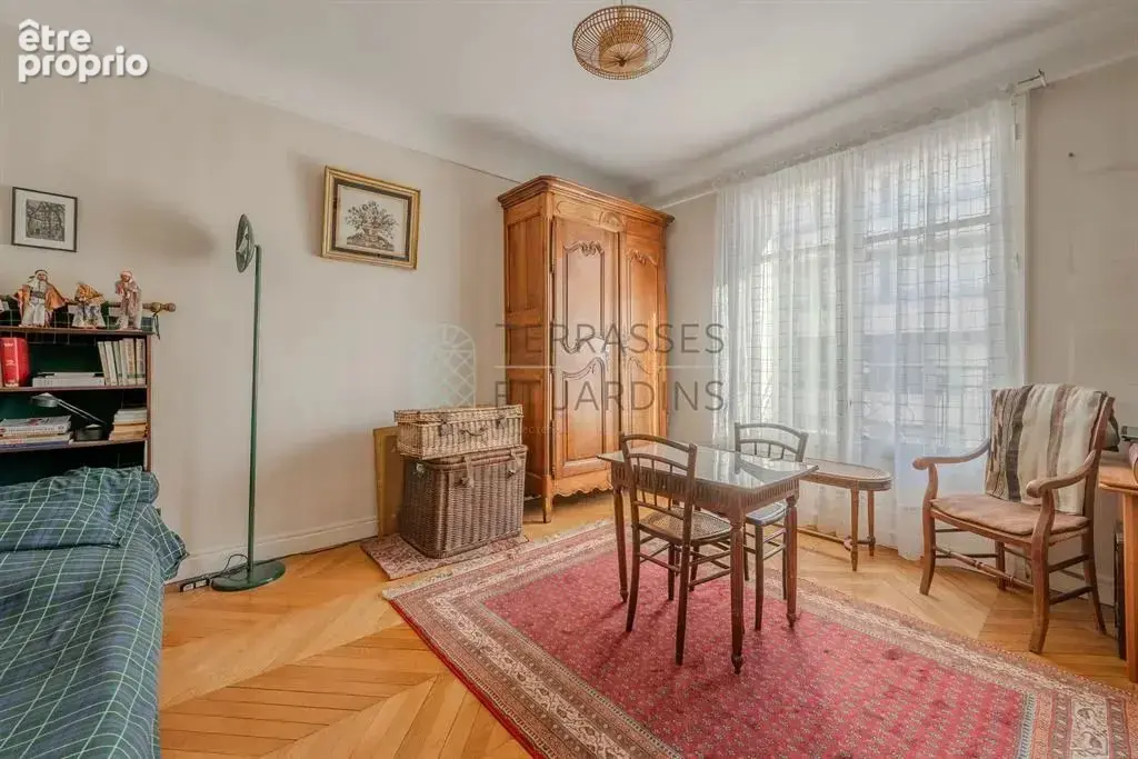 Paris 06 - Vaneau - Appartement 7p - Chambre de service - Box - photo 7