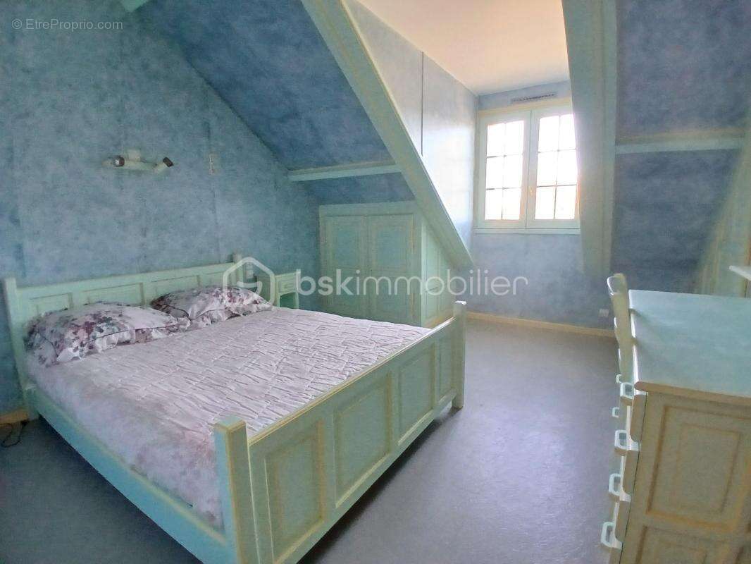 Maison à NEUVY-EN-SULLIAS