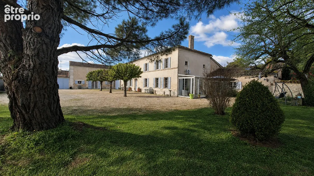 Maison à SEGONZAC