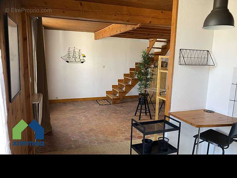 Vente appartement rénové libre, type studio duplex  - photo 2