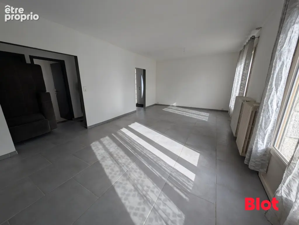 Maison 4 pièces 88 m² à vendre à Argentre-Du-Plessis (35370) - photo 3