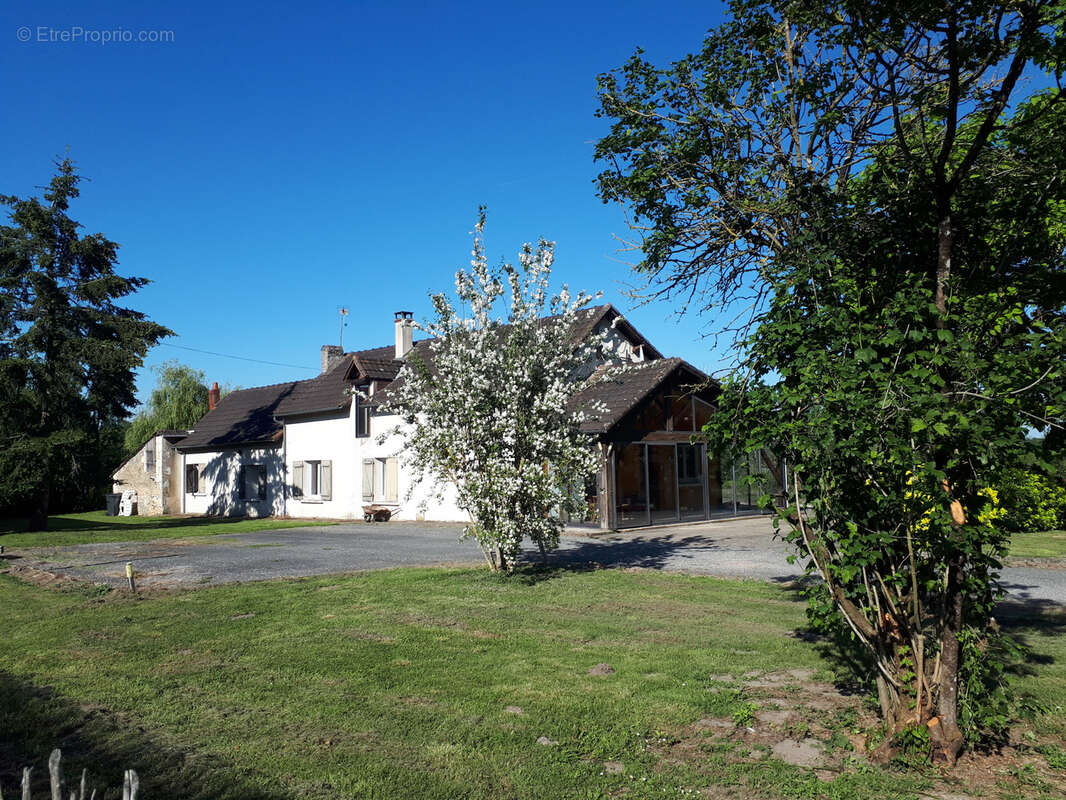 Maison à LES ORMES