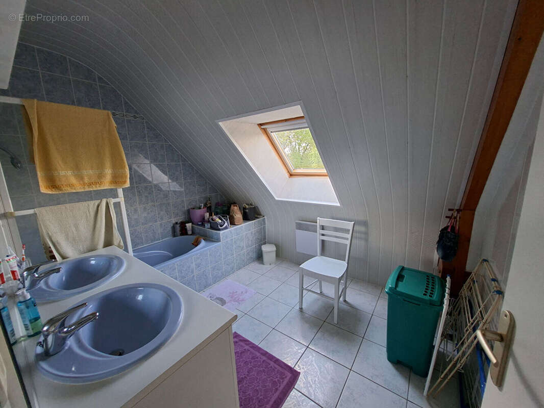 Maison à GUENROUET