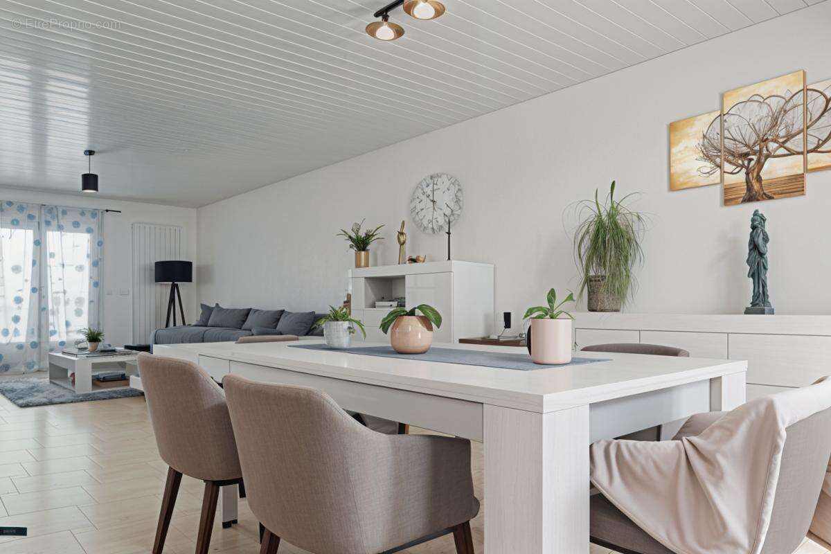 Maison à CLAYE-SOUILLY