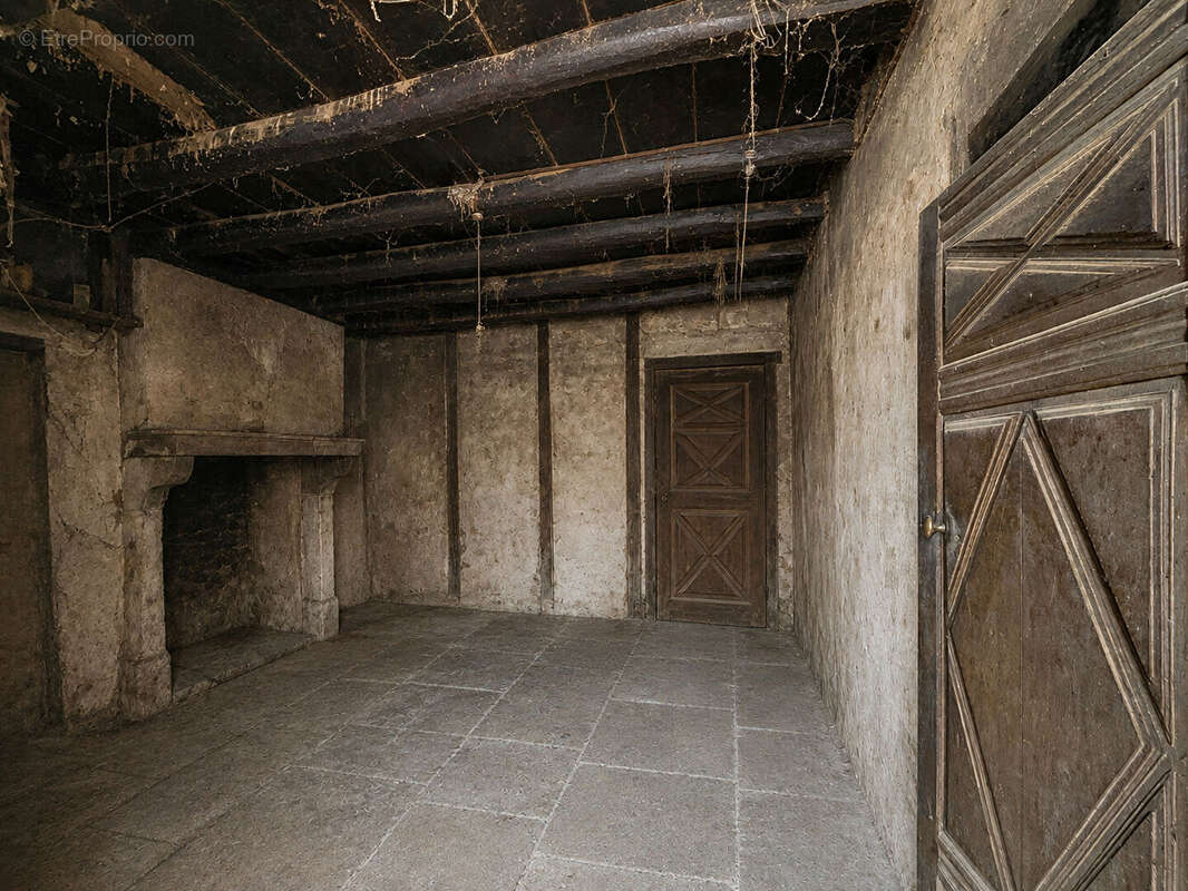 Maison à MASSINGY-LES-VITTEAUX