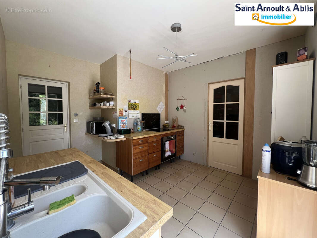 Maison 190 m² à Sainte-Mesme  - photo 5