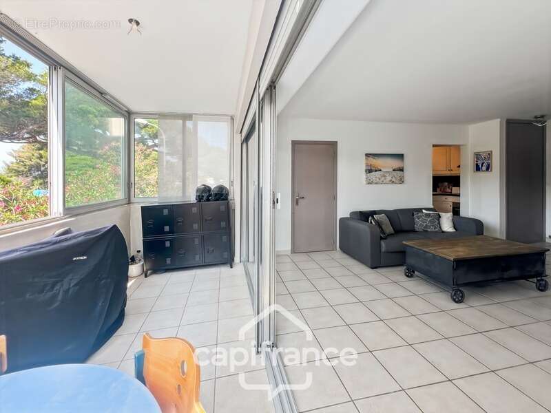 Appartement à HYERES