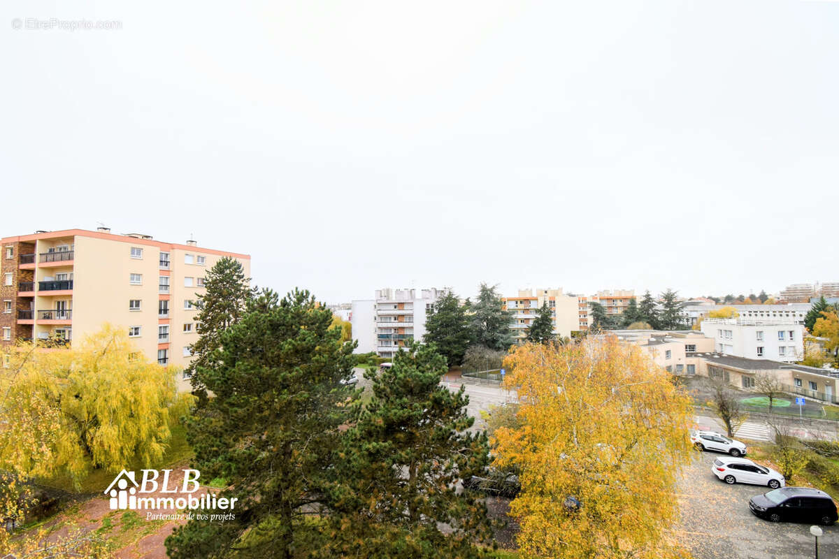 Appartement à ELANCOURT