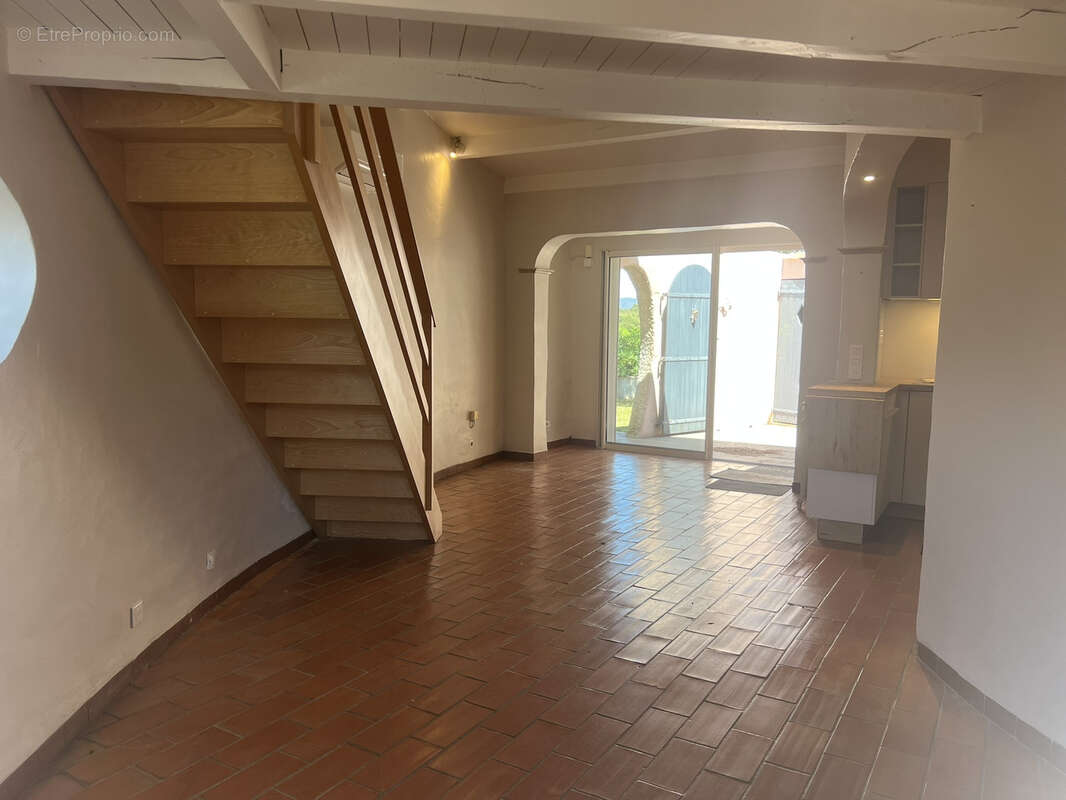 Maison à PLAN-DE-LA-TOUR