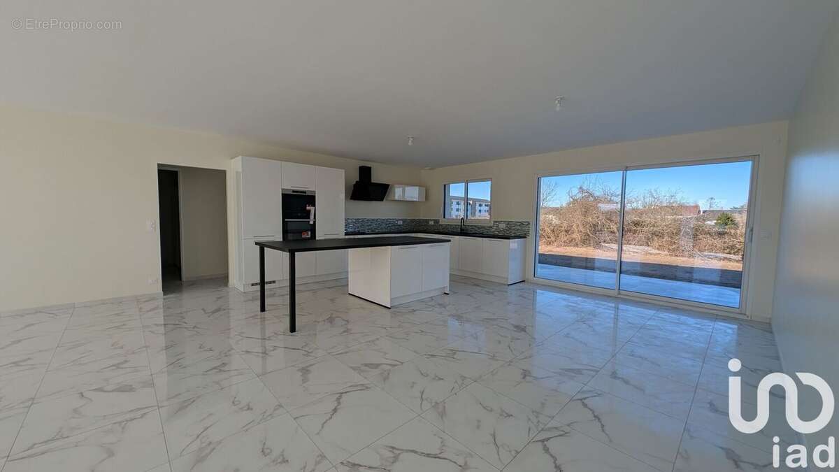 Photo 2 - Maison à LA CHATRE