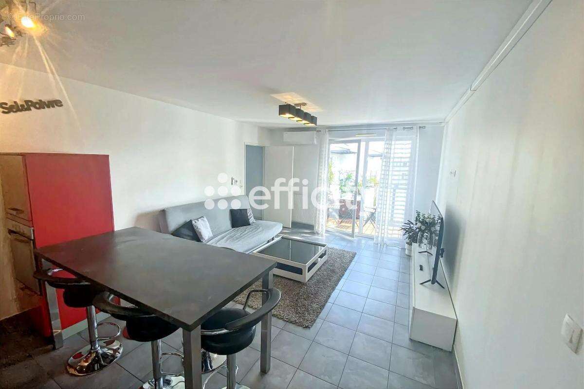 Appartement à SAINT-FONS