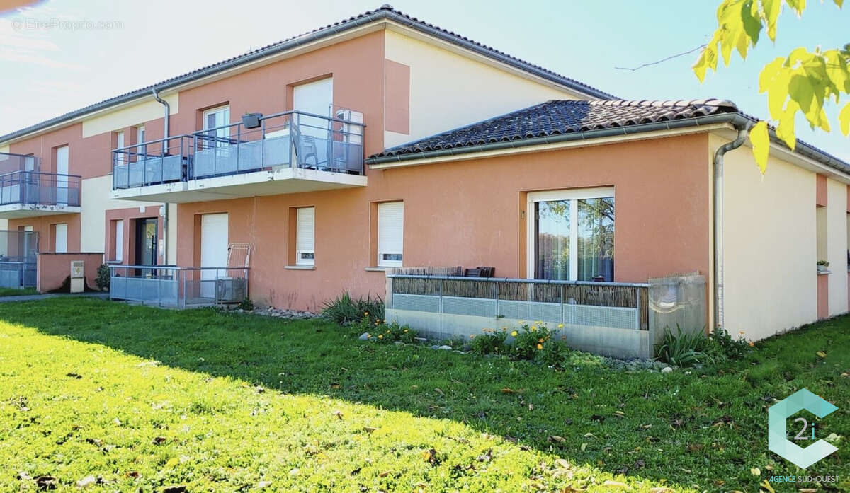 Appartement à CAZERES