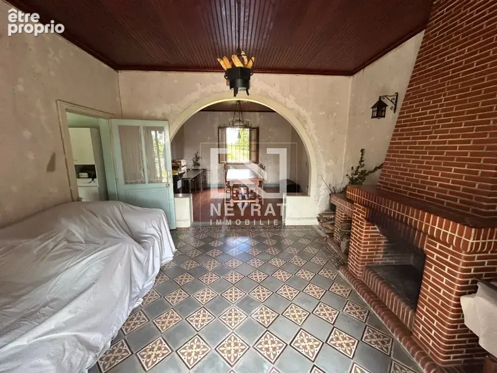 Maison de campagne à rénover entièrement et terrain paysager - photo 12