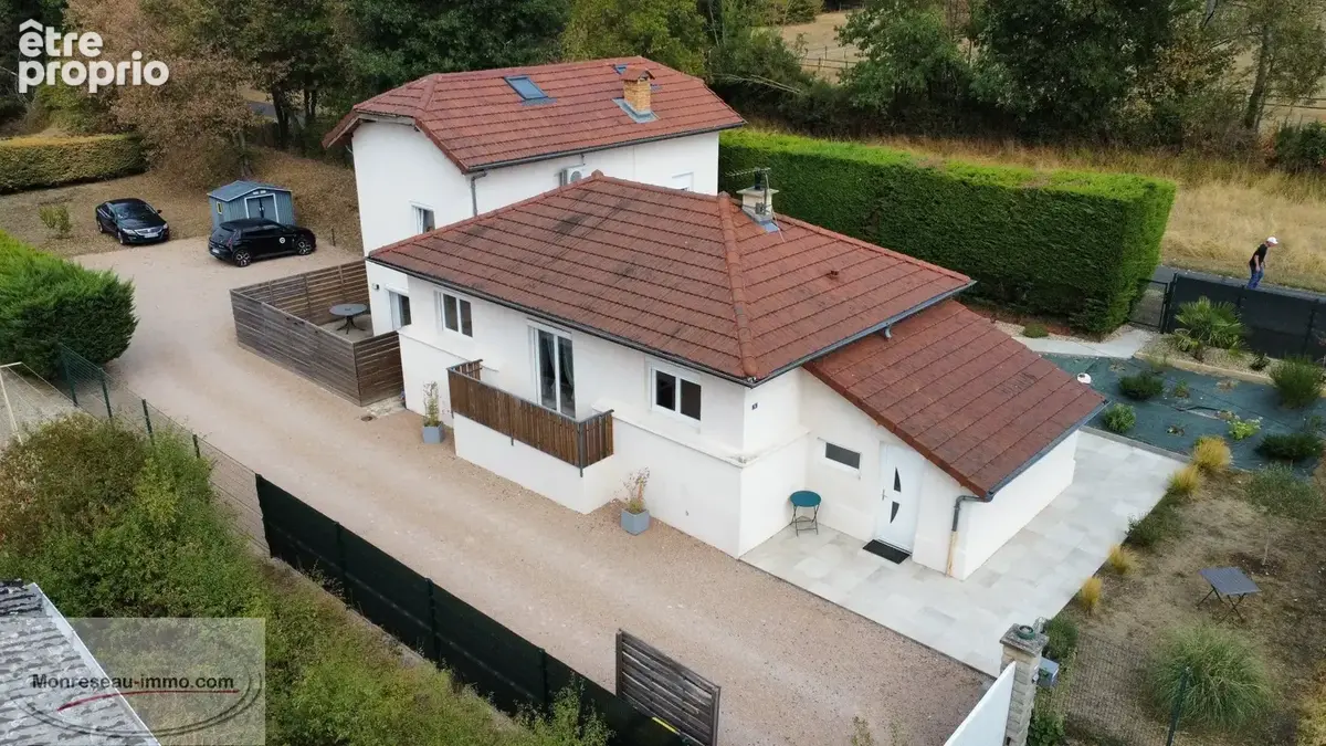 Maison 8 pièces 162 m² à vendre à Cluny (71250) - photo 2
