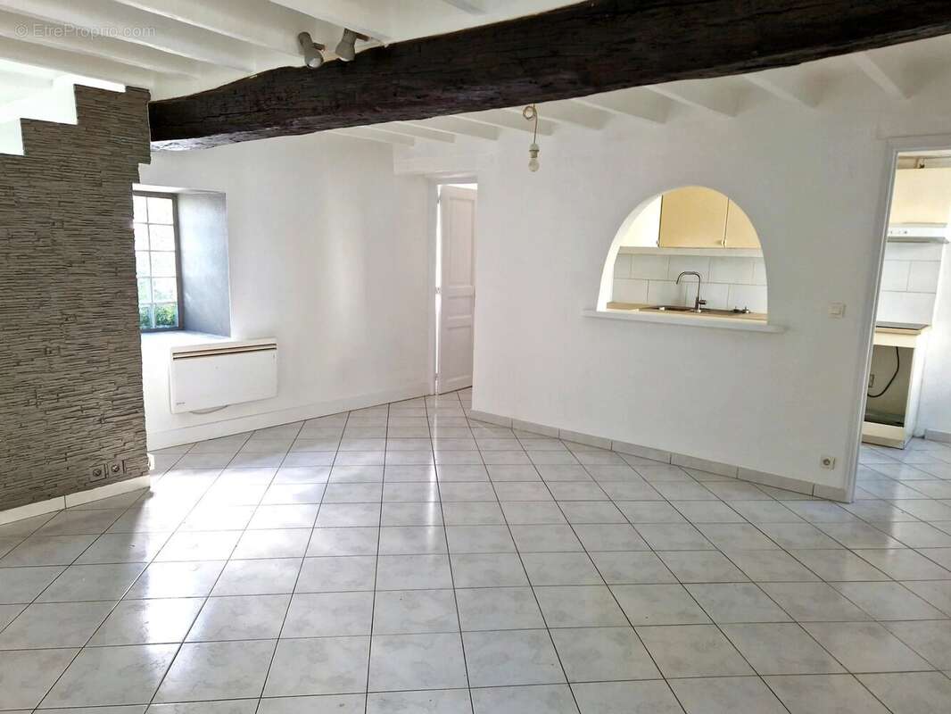 Maison à SAINT-CHERON