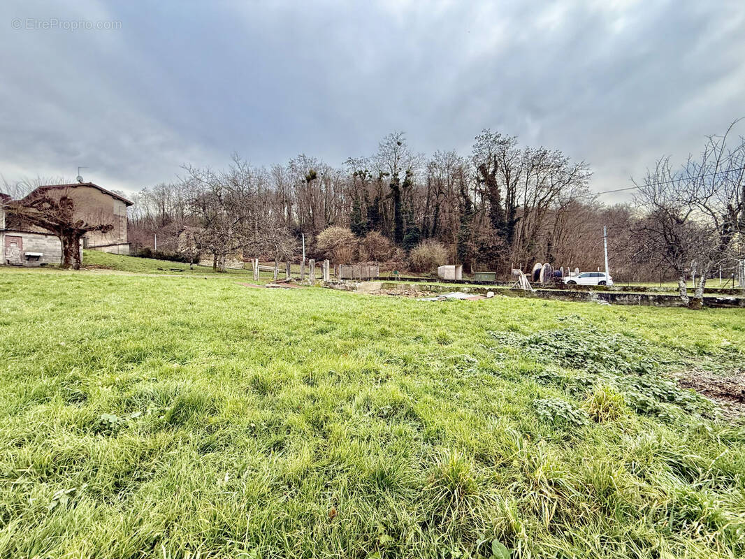 Terrain à SAINT-AGNIN-SUR-BION
