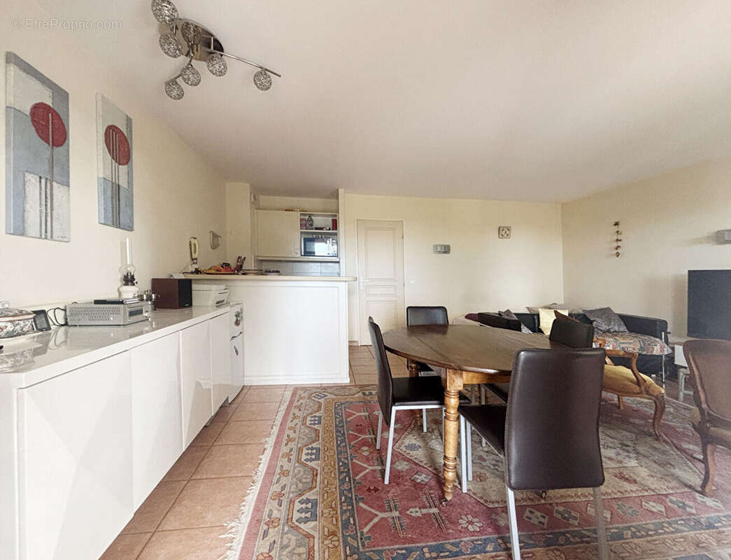 Appartement à MALLEMORT