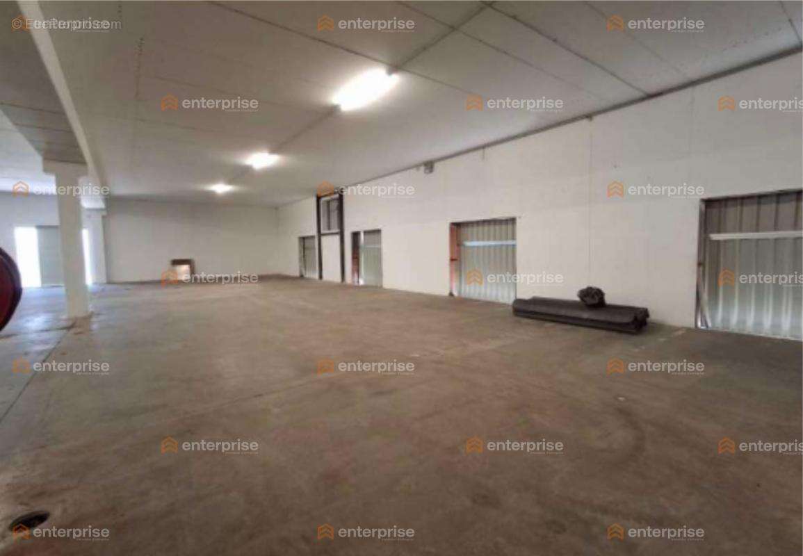 Local d’activités 2 000 m2 – hénin-beaumont (axe a1) - photo 6