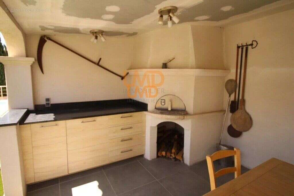 Maison à ENSUES-LA-REDONNE