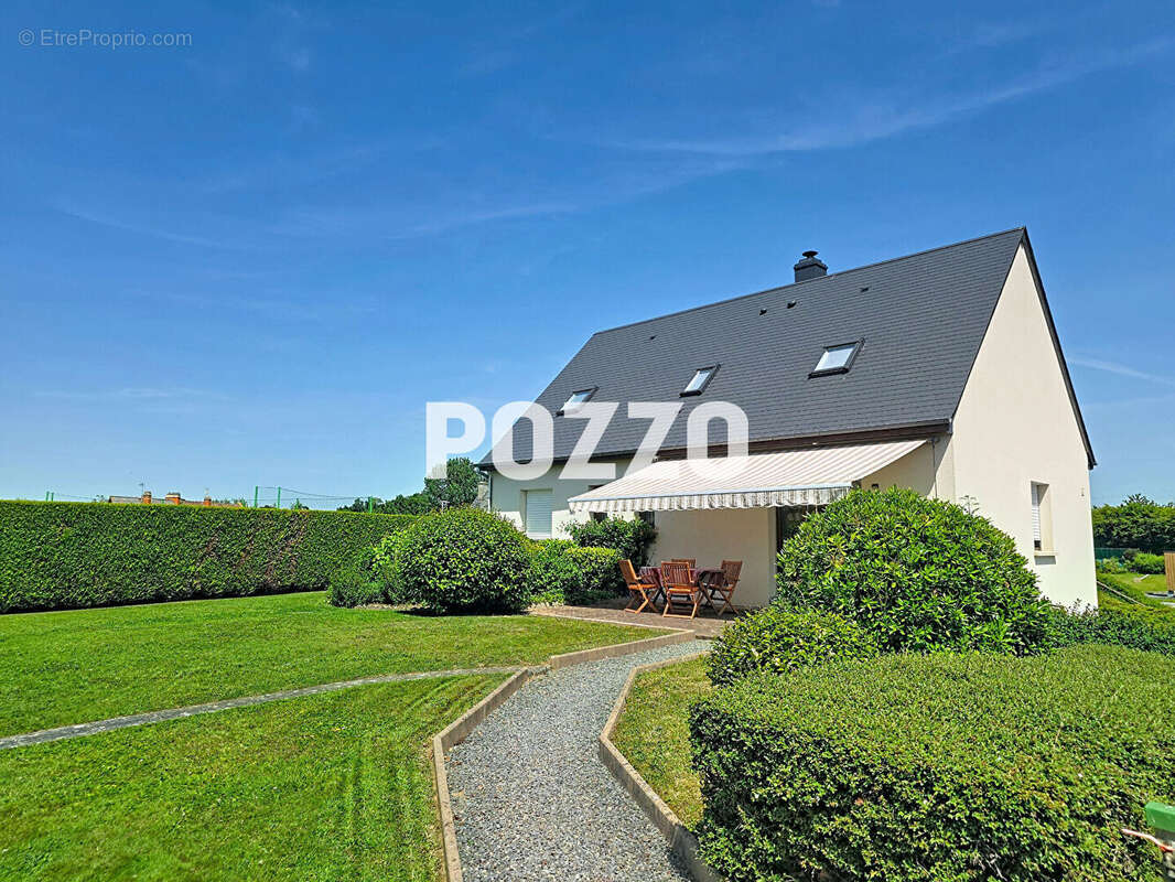 a vendre :Maison  6 chambres à côté de PÉRIERS- à moins de 20 kms de la mer- sous-sol complet - photo 6