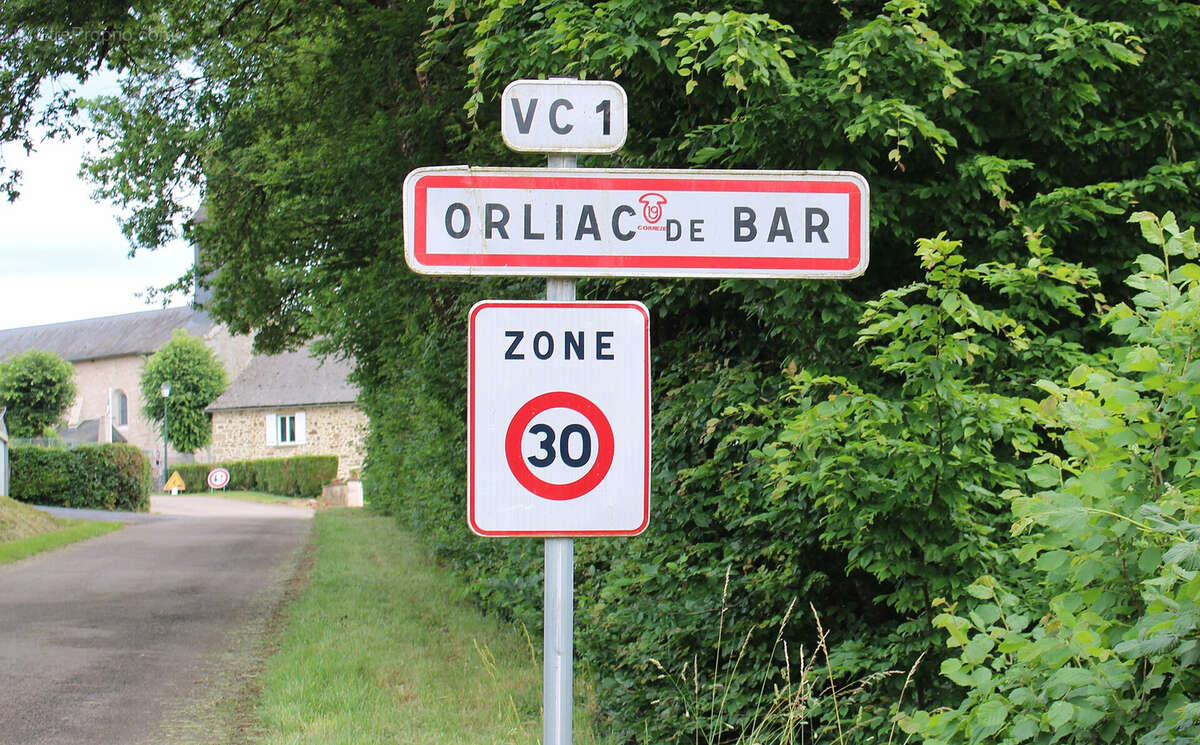 Maison à ORLIAC-DE-BAR