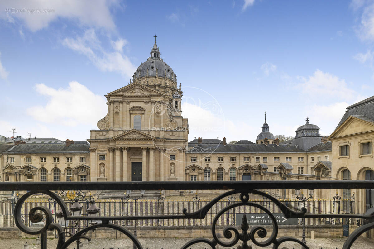 Appartement à PARIS-5E