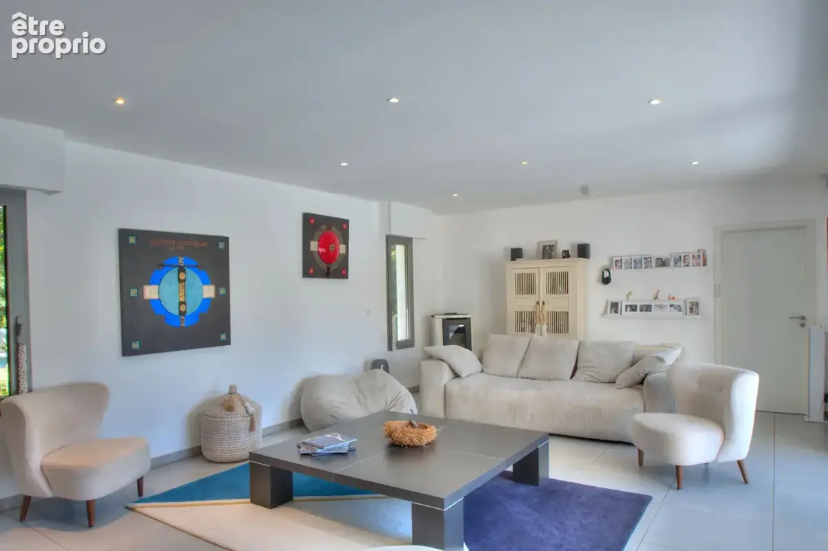 St raphael, villa contemporaine de 4 pieces 162 m² plus immense sous-sol et garage, terrain 1 250m² avec piscine - photo 6