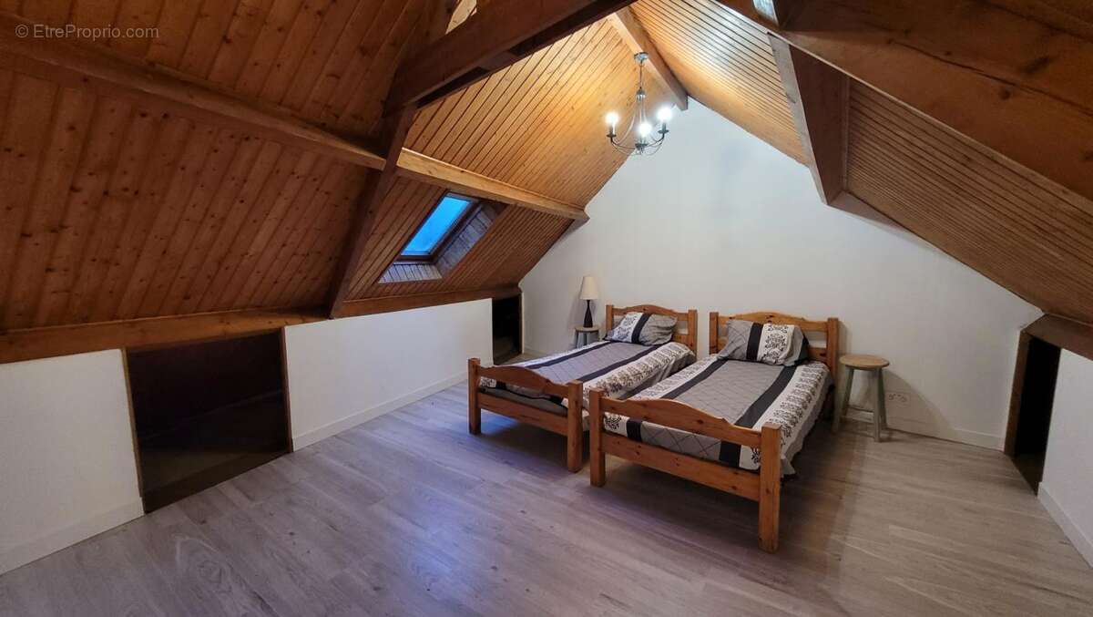 Maison à PLOUNEVEZ-QUINTIN