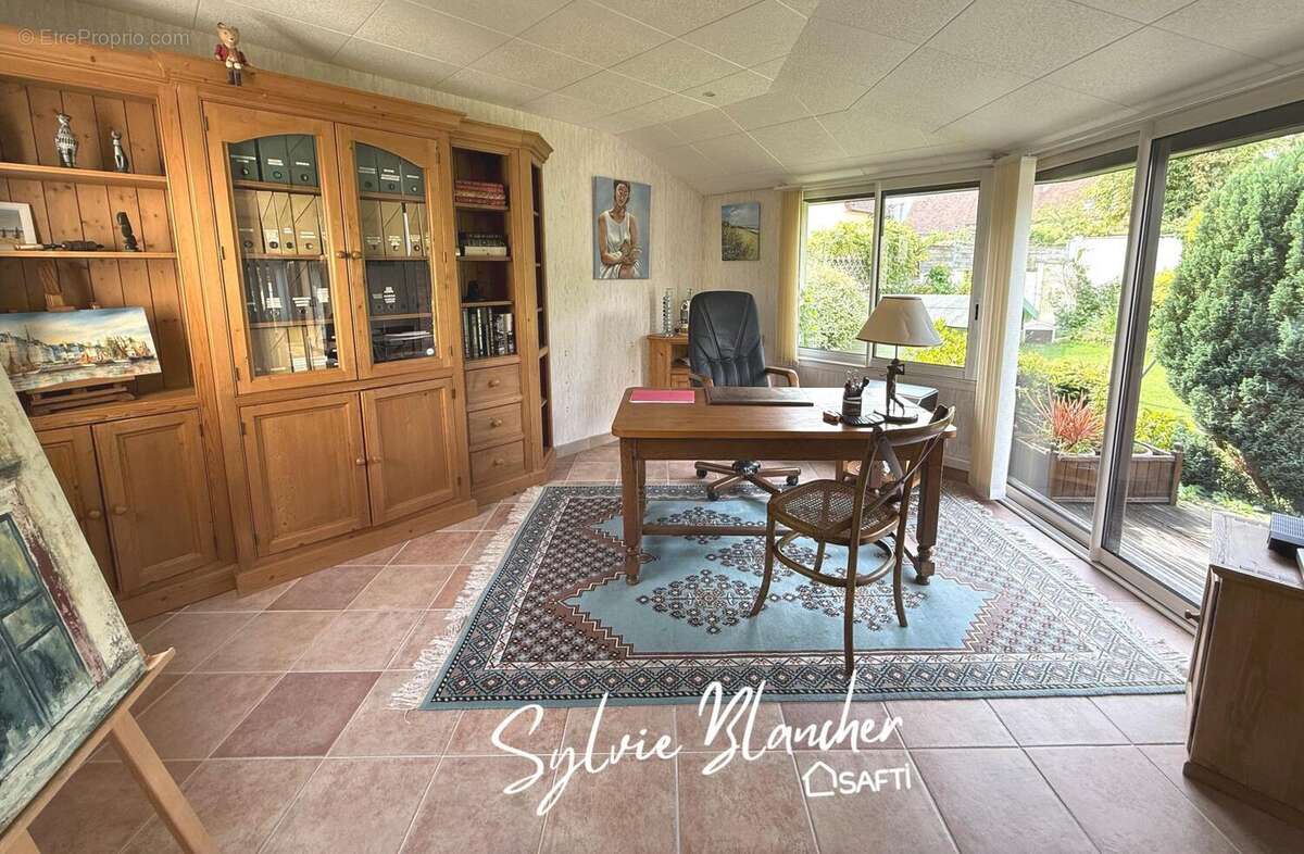 Maison 175 m² à Fontaine-Etoupefour  - photo 2