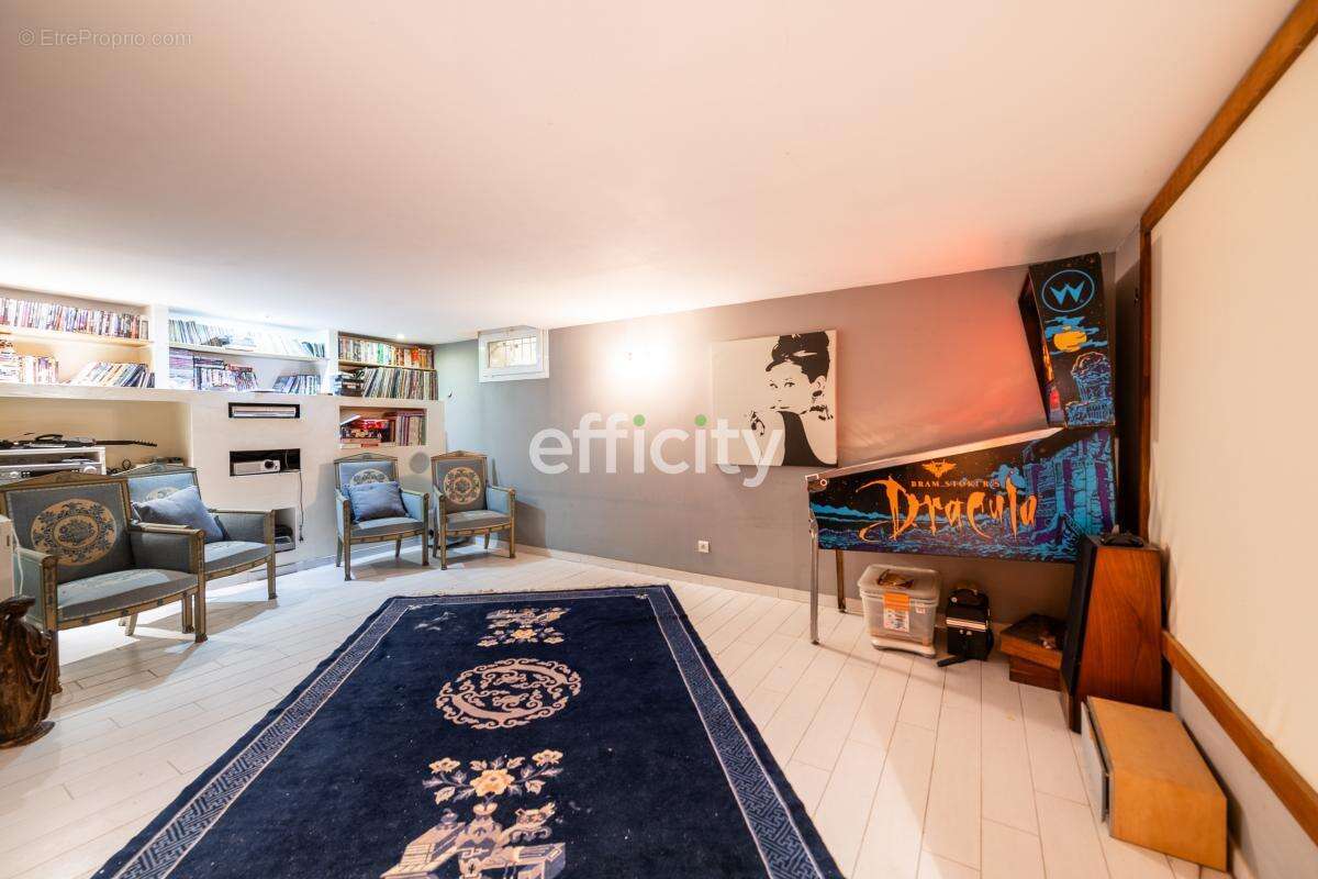 Maison à SAINT-CYR-AU-MONT-D'OR