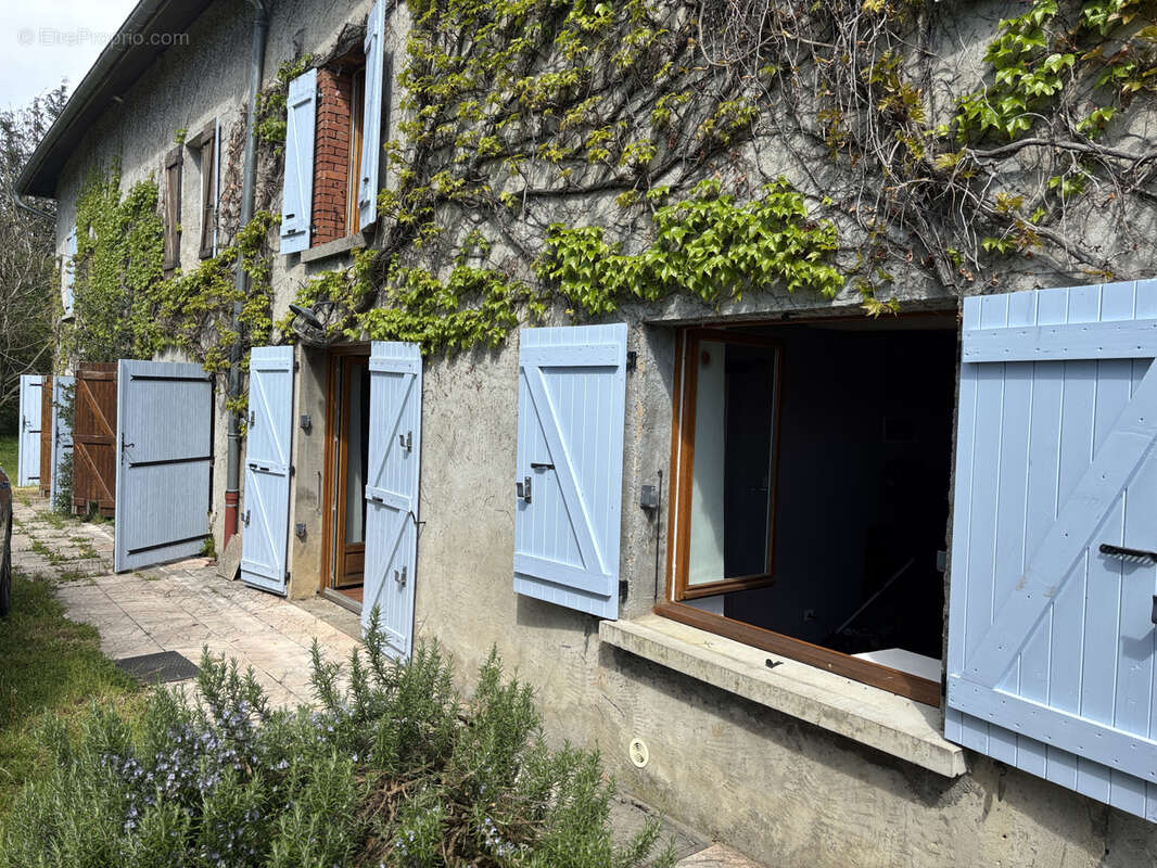 Maison à VELANNE