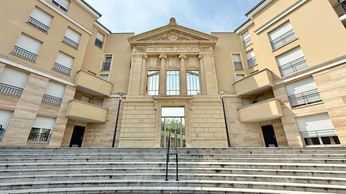 Appartement à CORBEIL-ESSONNES