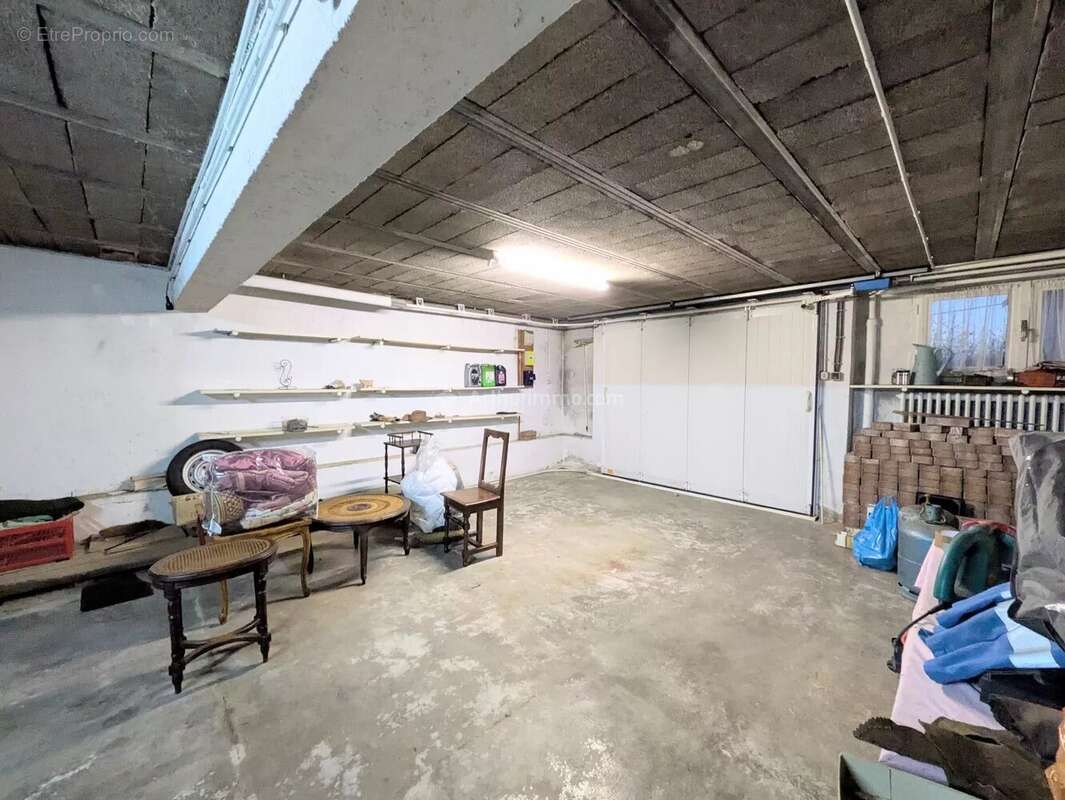 Maison à NEUFCHATEAU