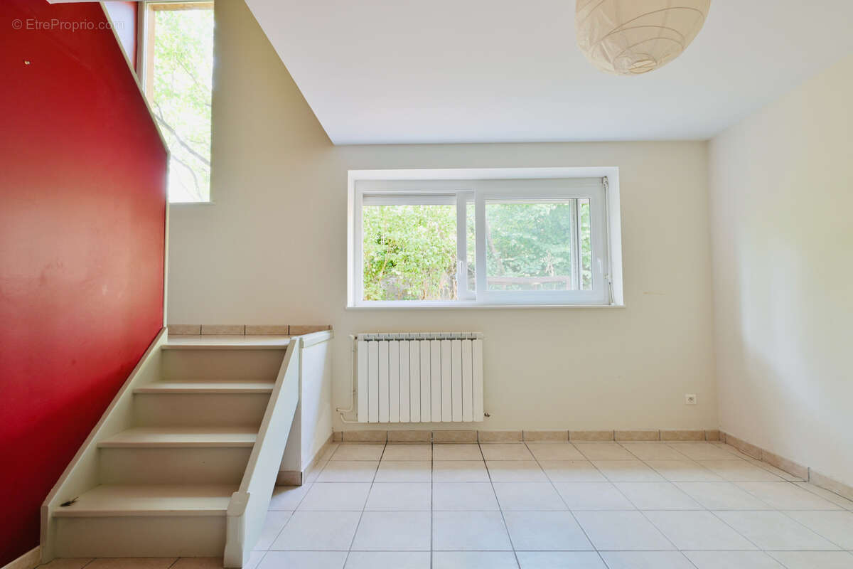 Chamalières   Maison familiale T6 avec garage et jardin - photo 4