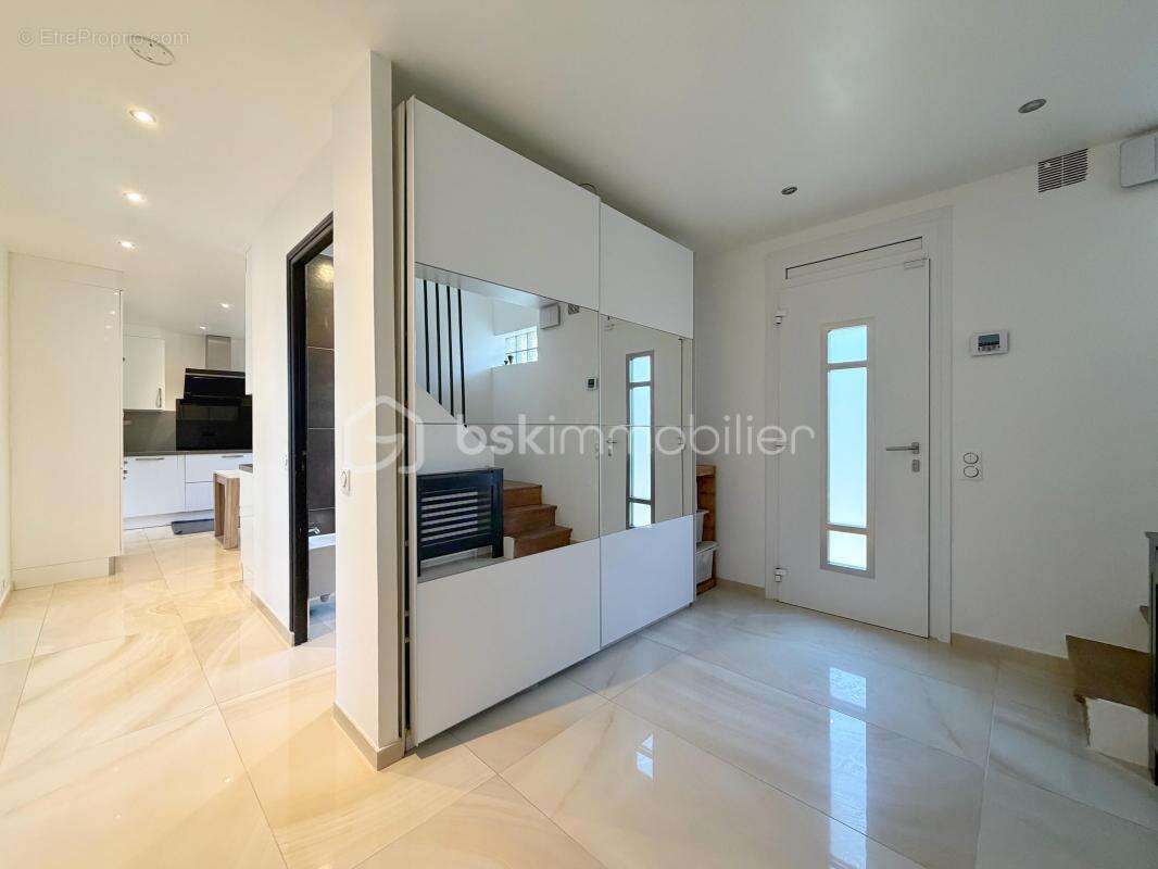 Maison à ECQUEVILLY