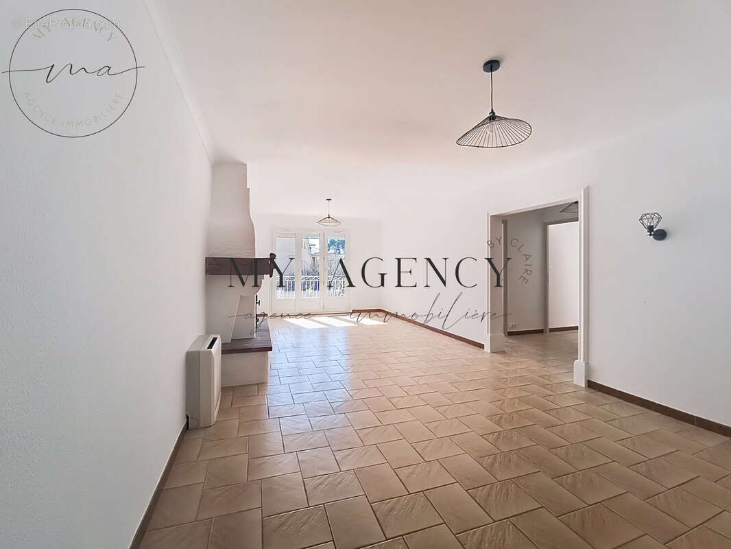 Maison à SAUVIAN