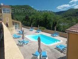 Appartement à AVENE