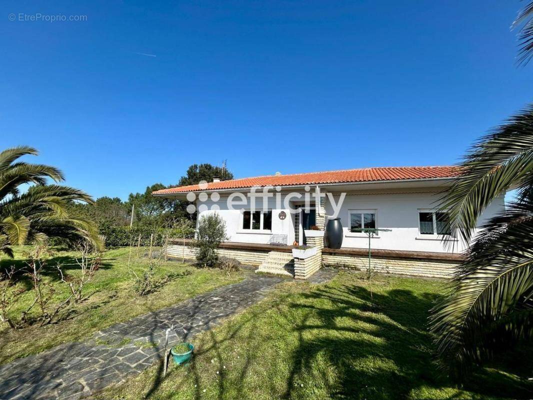 Maison à LE CHATEAU-D'OLERON