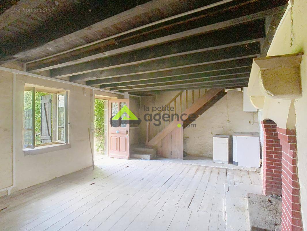 Maison de village avec grange à rénover - photo 3