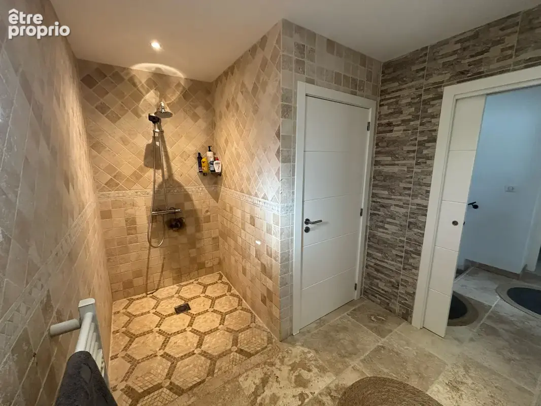 Maison de 120m2 avec Piscine en bordure de Tresques - photo 17